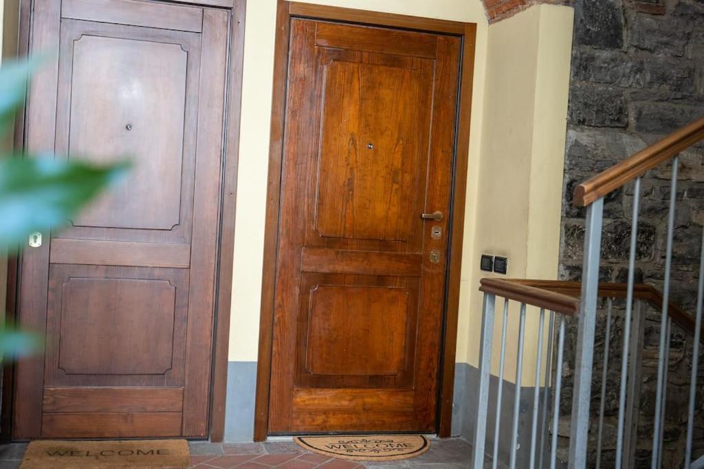 Alloggio Del 1400 Nel Cuore Del Centro Storico A 2 Min Dal Porto E Con 2 Bici Gratuite كومو المظهر الخارجي الصورة