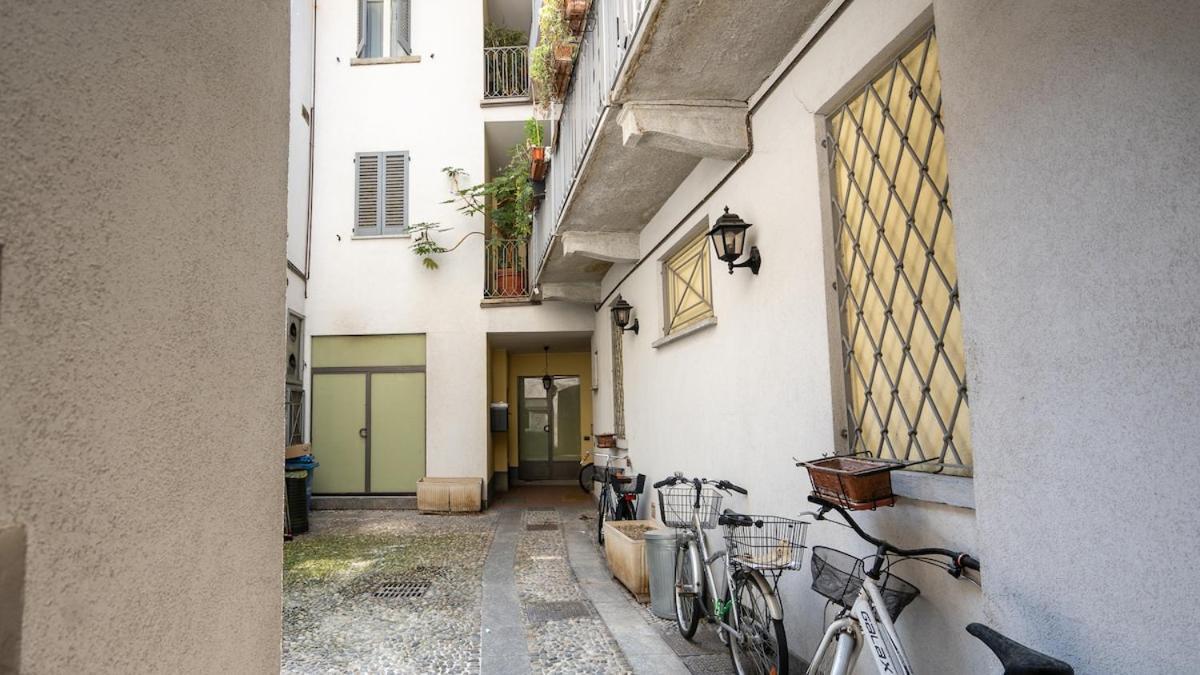Alloggio Del 1400 Nel Cuore Del Centro Storico A 2 Min Dal Porto E Con 2 Bici Gratuite كومو المظهر الخارجي الصورة